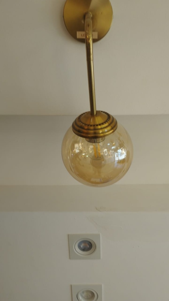 APLIQUE DE PARED P/ INTERIOR DORADO GLOBO AMBAR E27