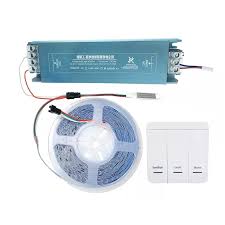 CONTROLADOR PARA CINTA SECUENCIAL CON CONTROL REMOTO INALAMBRICO