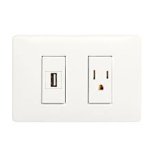 TOMACORRIENTE + USB127V 15A 5V 2.1A MASTER