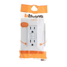 [PU1228GF] TOMACORRIENTE DOBLE CON GFCI BLANCO 15A LUZICA